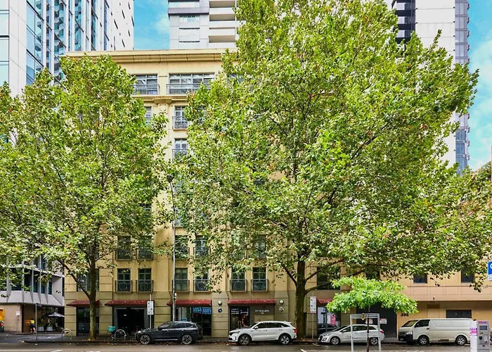 Minimalist Flinders Lane Apartment