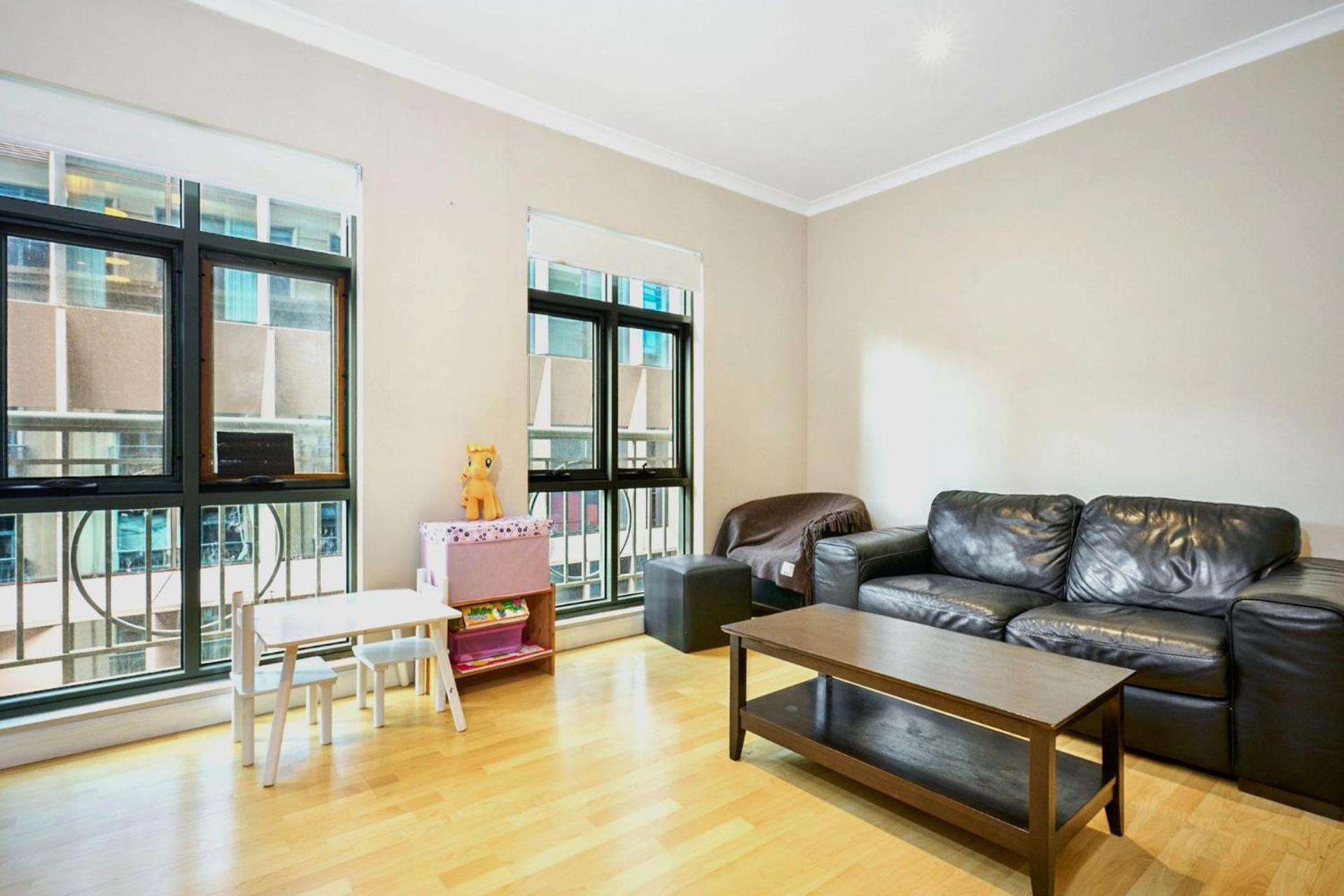 Minimalist Flinders Lane Apartment Melbourne